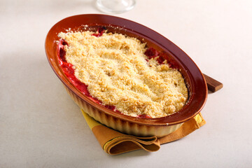 Rhubarb and strawberry crumble cake