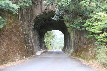 素掘りトンネル