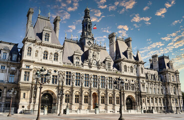 Fototapeta na wymiar Fachada principal del majestuoso ayuntamiento de Paris, Francia
