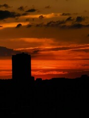 Obraz premium sunset over the city