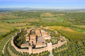 Fototapeta na wymiar aerial view of the medieval town of Monteriggioni Siena Tuscany