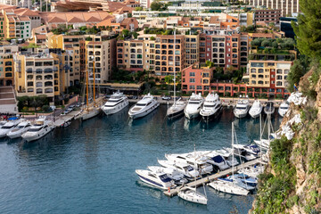 Obraz premium view of the port of fontvieille in monaco