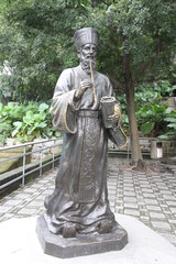 Matteo Ricci Statue