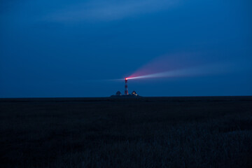 Fototapeta premium Westerhever Leuchtturm bei Nacht