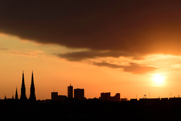 Fototapeta na wymiar Beautiful sunset over the city, Warsaw