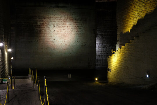 大谷石の地下空間