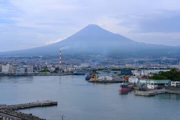 静岡県富士田子の浦からの富士山