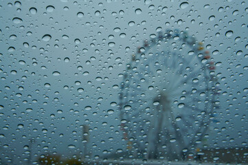 雨の日の観覧車