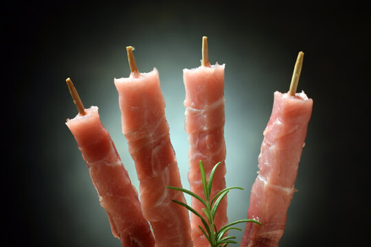 Arrosticini ft9109_0224 Cucina abruzzese 아로스티치니 Assaditos 