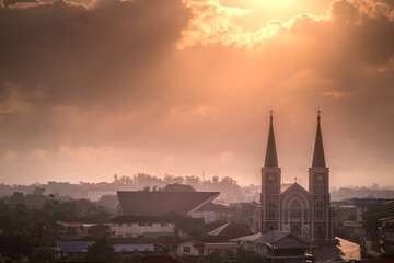 Fototapeta na wymiar sunrise over the cathedral of Chanthaburi province east of Thailand 