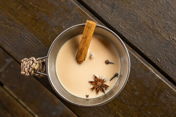 スパイスミルクティー　チャイ　 Milk Tea with Spices (Chai)