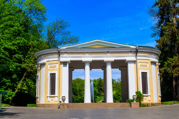 Fototapeta na wymiar Flora Pavilion in Sofiyivka park in Uman, Ukraine