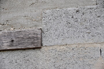 mur 