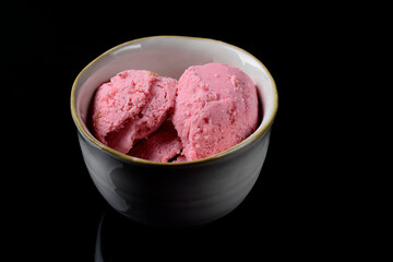 berry ice cream without sugar