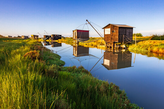 Reflection of the fisheries on the river in Vendee