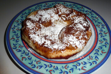 Ausgezogener fränkischer Krapfen
