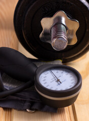 Dumbbell with tonometer. Sports and medicine.11