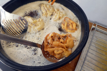 Geschnittene Hasen backen