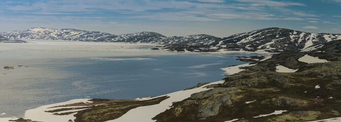 Park Narodowy Jotunheimen w Norwegii widok na jezioro