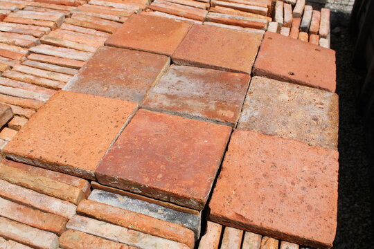 Tomette anciennes