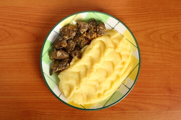 Fried chicken livers and mashed potatoes