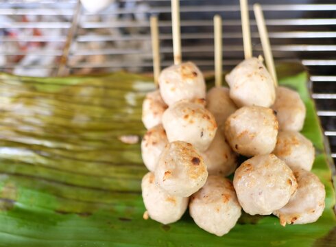 grilled meatball street food