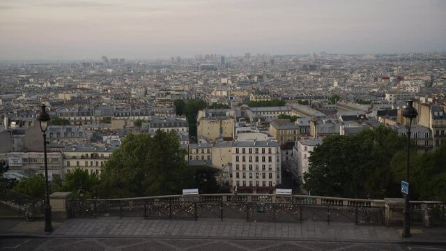 PARIS_Montmartre.Wide shot_Golden Hour_Lockdown