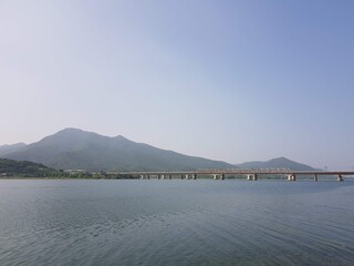 Obraz premium over the river, over the nountain