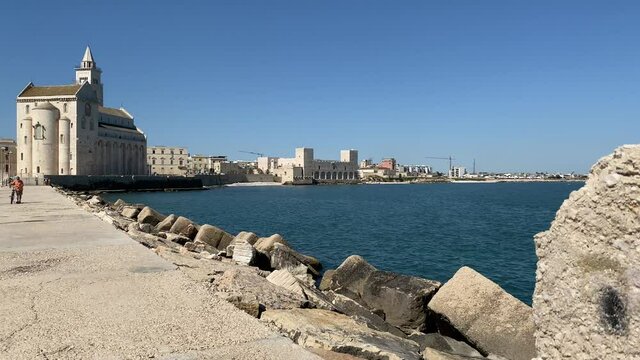 Trani, cathedral of San Nicola Pellegrino. Puglia. Italy