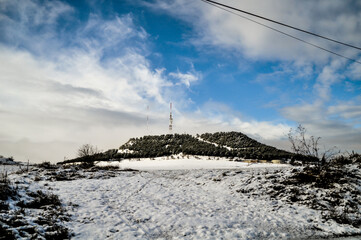 El cerro de San Cristóbal en Valladolid tas una nevada