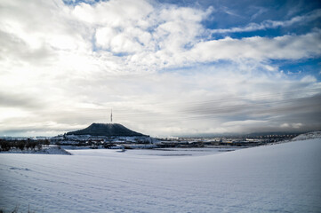 El cerro de San Cristóbal en Valladolid tas una nevada