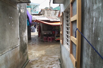 Gasse auf einem Dorfmarkt in Vietnam