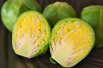 芽キャベツ（カット）