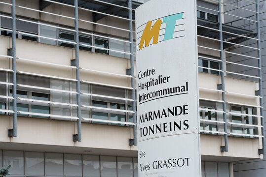 Centre Hospitalier Intercommunal  Yves Grassot à Marmande en Lot-et-Garonne, France en juin 2020