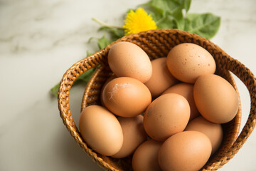arm fresh eggs, eieren vers van de boer
