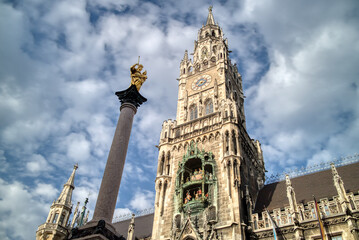 Fototapeta na wymiar Marian column and The New Town Hall on the Marienplatz Munich, Germany.