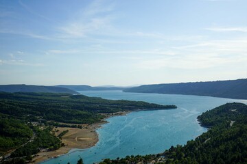 Fototapeta na wymiar View of Sainte-Croix lake between the Verdon Gorges, France