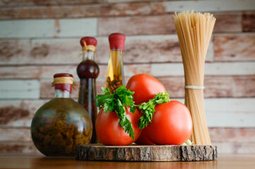 tomatoes, parsley and pasta