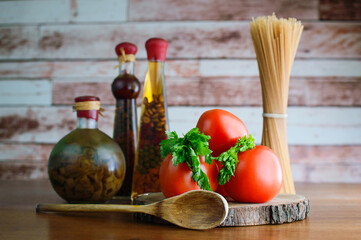 tomatoes, parsley and pasta