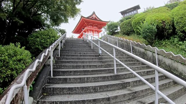 video of climbing stairs to the West Gate (Sei-mon) to the Kiyomizu-dera Temple. Kyoto. Japa