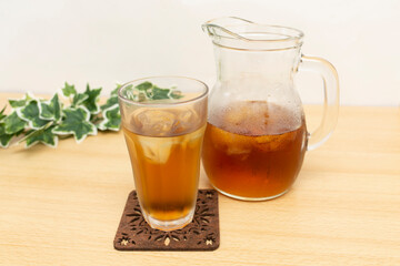 麦茶 夏 氷 テーブル