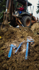 Pipe wrench set used for tightening bolt and nut at the burst pipe pipe connection