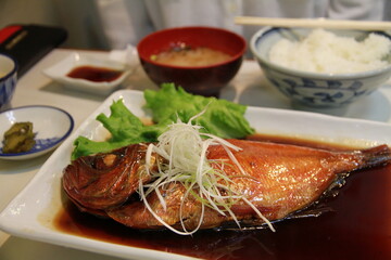 金目の煮付け定食