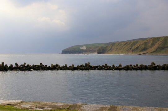Dunbeath Castle on the cliff top overlooking the North Sea in the Highlands of Scotland, UK.