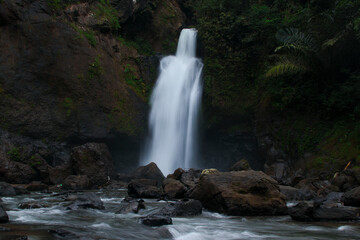 Fototapeta na wymiar waterfall nature tourism in purworejo district, Central Java