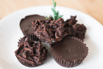 chocolate almonds crunchy and sweet dessert