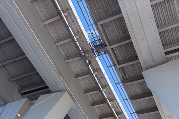 Obraz premium View of the bridge from below