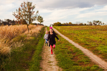 Obraz premium Healthy vacation for children in the village
