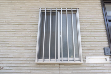 面格子窓 防犯	
