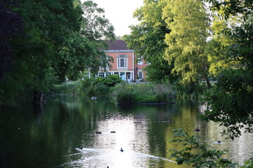 Obraz premium old english mansion manor house countryside lake